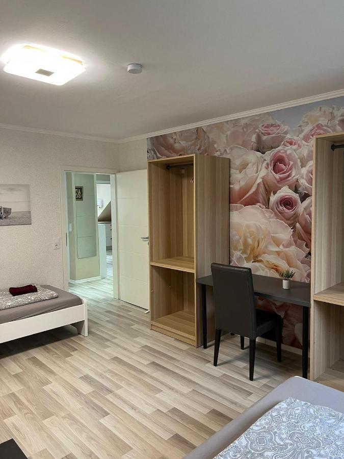 Zentral Gelegenes Apartment In Moenchengladbach Mit W-Lan Extérieur photo